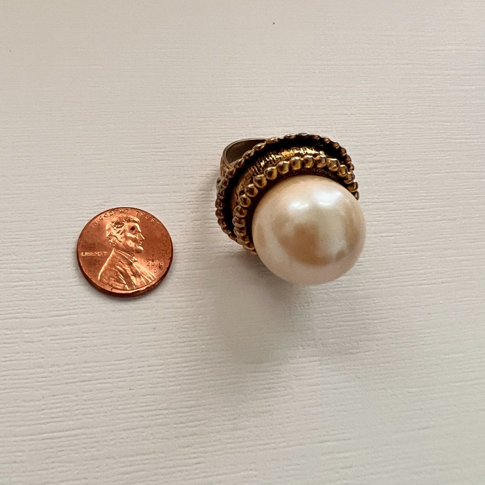 Pearl Ring - Picture 9 of 9